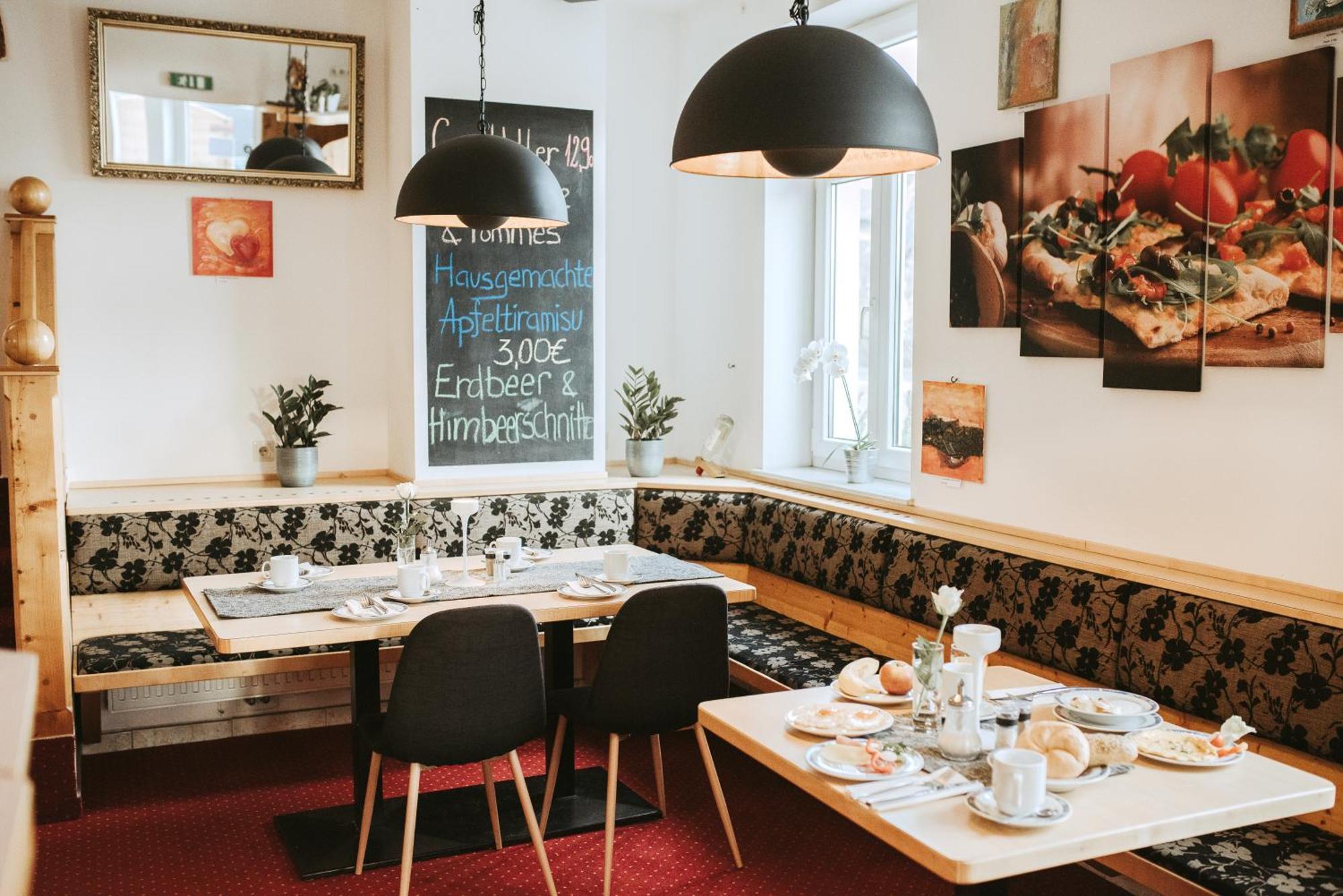 Restaurant Gaestehaus Feldkirchen Feldkirchen bei Graz Ngoại thất bức ảnh