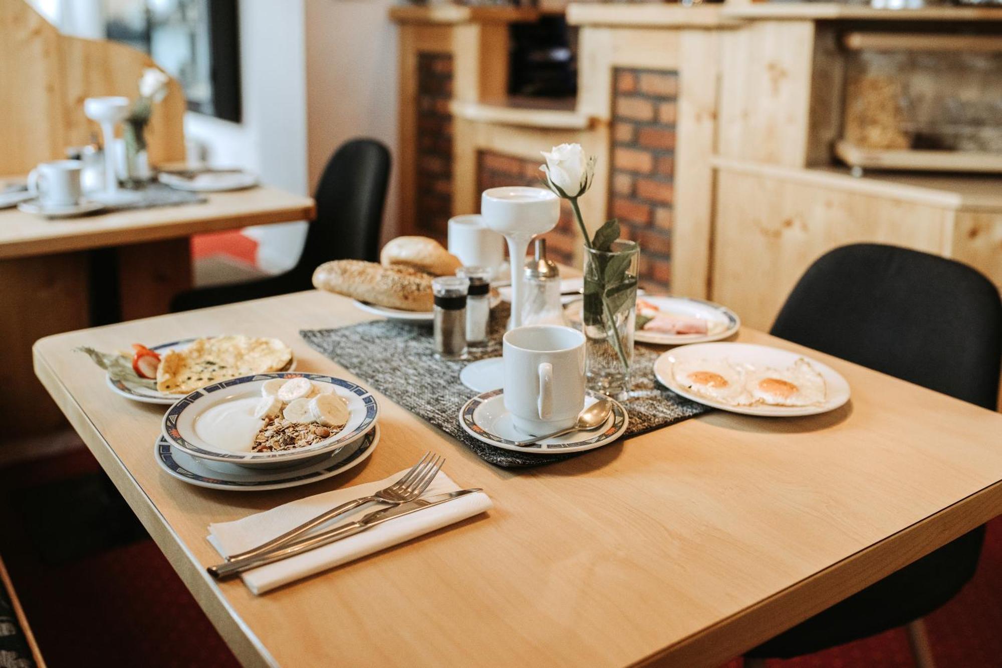 Restaurant Gaestehaus Feldkirchen Feldkirchen bei Graz Ngoại thất bức ảnh